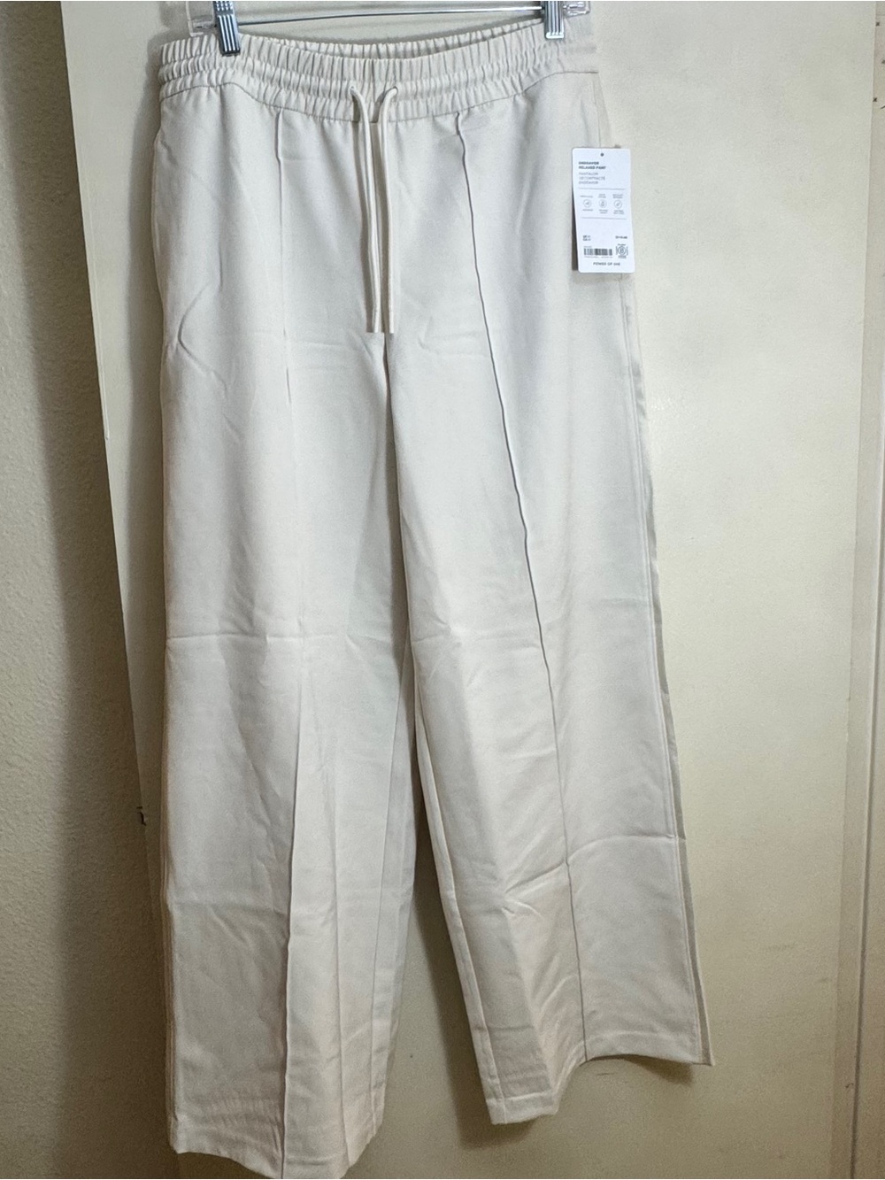 Athleta Woman’s Wide-Leg Drawstring Pants in Cream